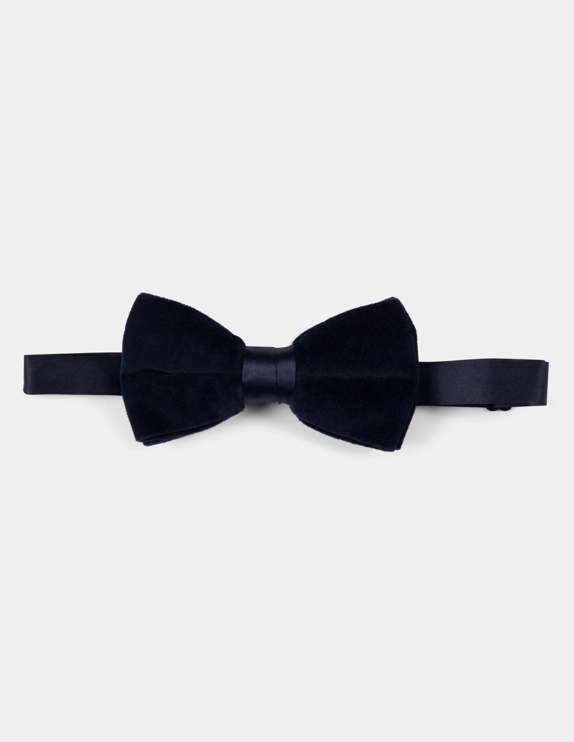 Black Velvet Bow Tie - Samir Bachkami